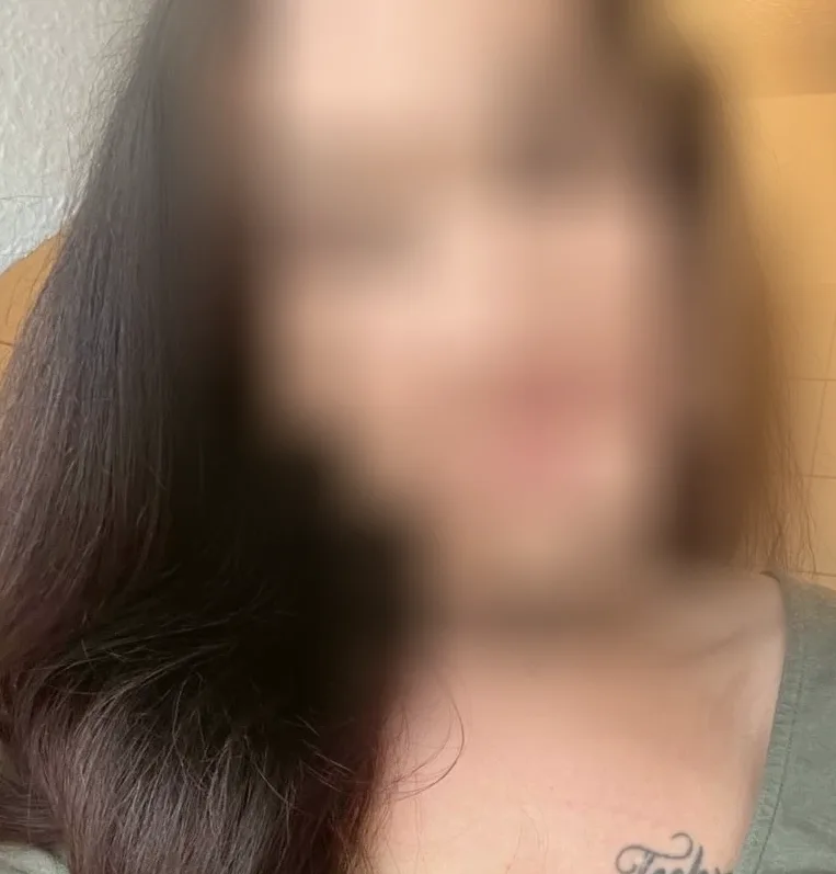 Bethan, 36