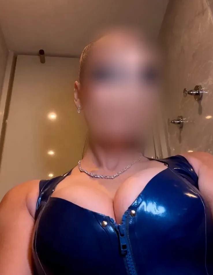 Gemma, 32